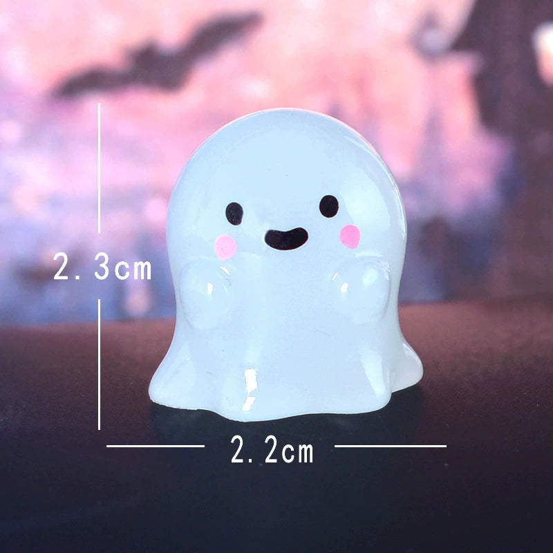 Halloween Glow-in-the-Dark Ghost Pumpkin Resin Decor, 6 Styles, Perfect for Home Decor, Party, and Seasonal Displays