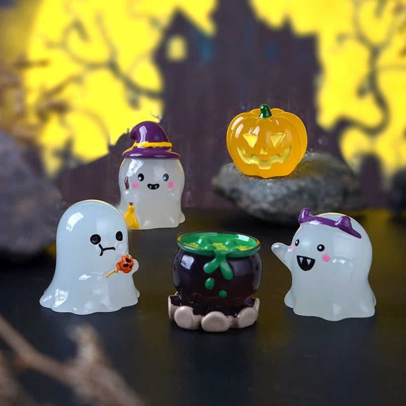 Halloween Glow-in-the-Dark Ghost Pumpkin Resin Decor, 6 Styles, Perfect for Home Decor, Party, and Seasonal Displays