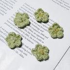 Handcrafted Warm-Coloured Knit Daisy Flowers, 1" Realistic Faux Floral Embellishments for Corsages, Gift Wrapping, Home Decor, Weddings