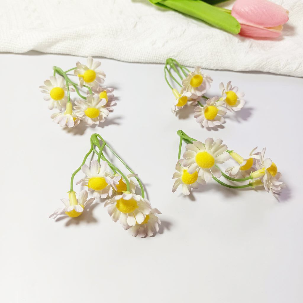 20 Pcs Mini Silk Daisy Bundles, 3" Small Faux Daisies for DIY Crafts, Rustic Wedding Decor, Wreath Making, Corsages & Gift Toppers