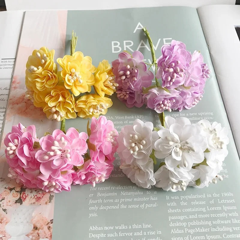 Mini Faux Wildflower Bouquet Pick, 4.5" Realistic Silk Hydrangea for DIY Crafts, Wired Floral Stems for Wreaths, Corsages, Gift Toppers, Wedding
