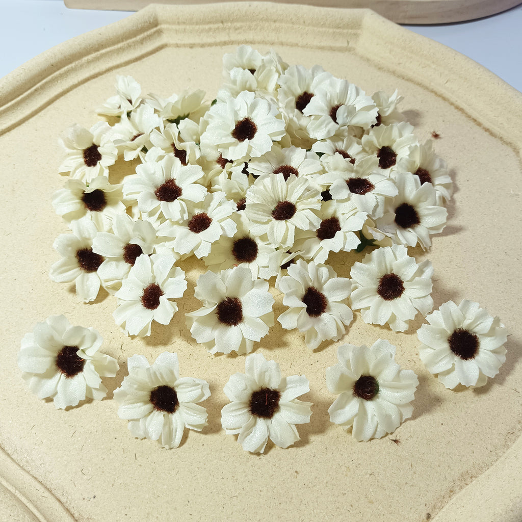 50-Pack Small Silk Daisy Heads, 1.5" Faux Cosmos Flowers for DIY Crafts, Wreaths, Wedding Decor & Event Floristry, Bulk Floral Supplies