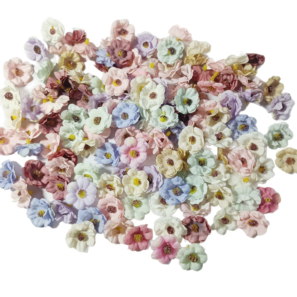Bulk 100-Pack Mini Daisy Flower Heads, 1" Realistic Faux Flowers for DIY Wedding Crafts, Corsages & Millinery Embellishments