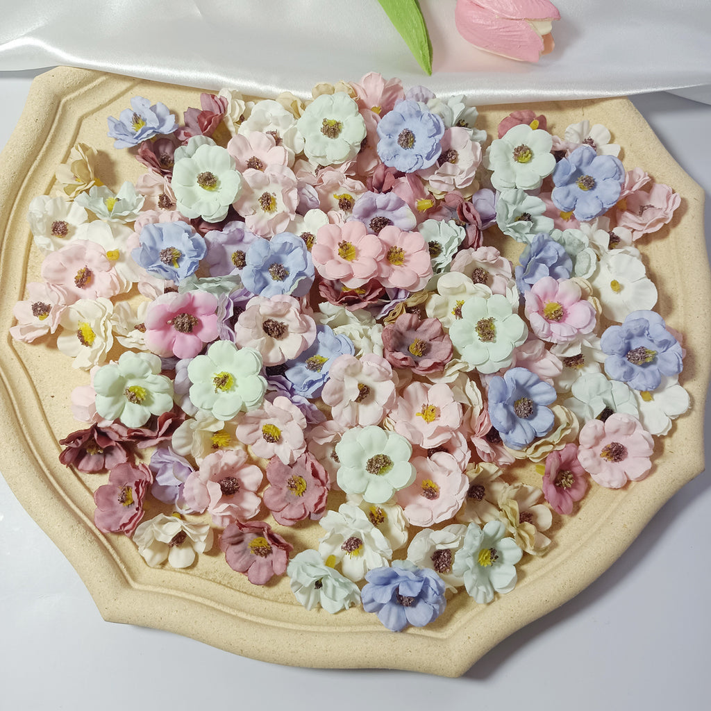 Bulk 100-Pack Mini Daisy Flower Heads, 1" Realistic Faux Flowers for DIY Wedding Crafts, Corsages & Millinery Embellishments