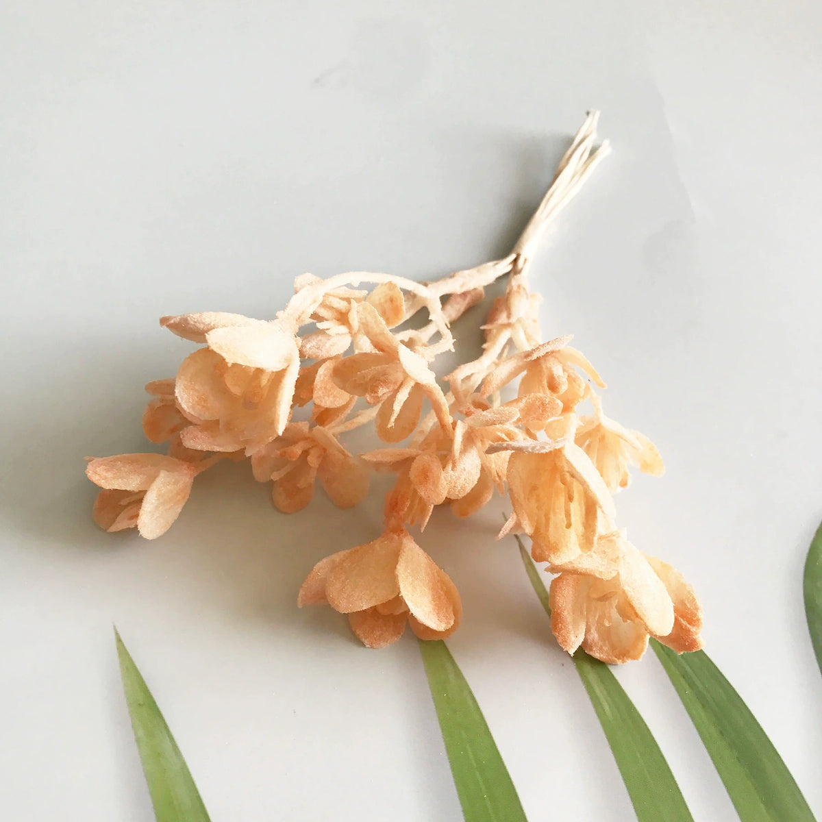 Artificial Frosted Greenery Picks, 6.5" Pine Mist Stems, Realistic Filler Foliage for DIY Wreaths, Weddings & Crafts, Available in 8 Colours