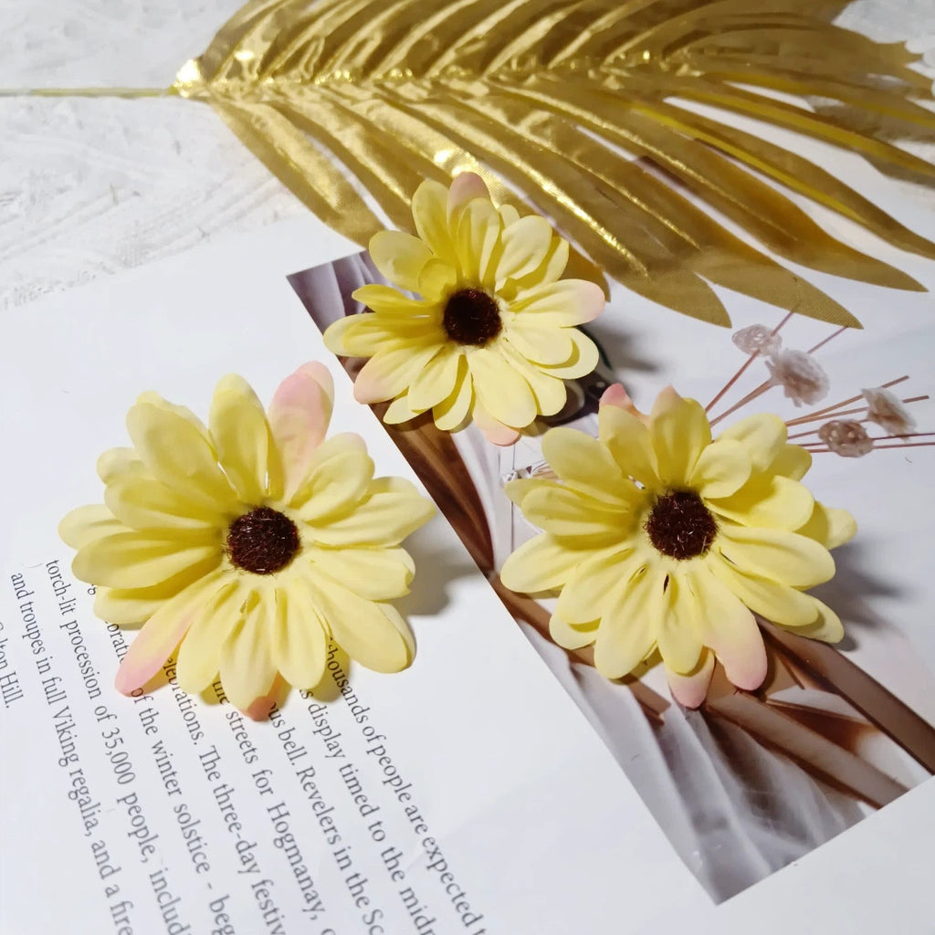 Realistic 3" Daisy Flower Heads, Soft Fabric, Perfect for DIY Wedding Decor, Home Accents, Gift Wrapping, Floral Arrangements