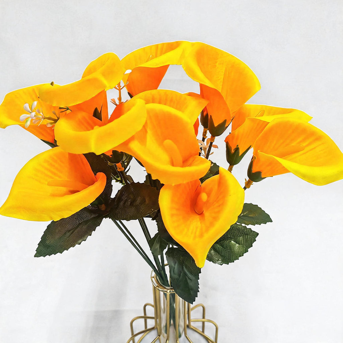 Artificial Calla Lily Bouquet, Silk Mini Calla Lilies, Wedding Bouquet, Home Decor, 12" Height, 7 Blooms, 2" Diameter
